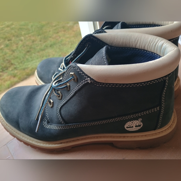 Timberland Women's 10W Dark Blue Chukka Boots - Picture 1 of 10
